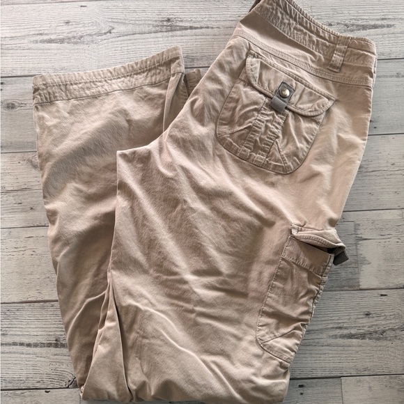 KUHL Freeflex roll up cargo pants - Picture 8 of 8